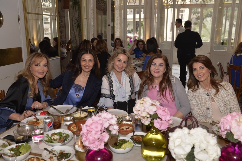 Welcome Spring With Dania
